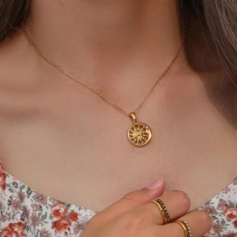 New Sun & Moon 18K Gold Pendant Necklace, NICE NECKLACE, CUTE NECKLACE - Picture 2 of 6